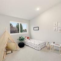 329 N 103rd Street, Seattle, WA 98133