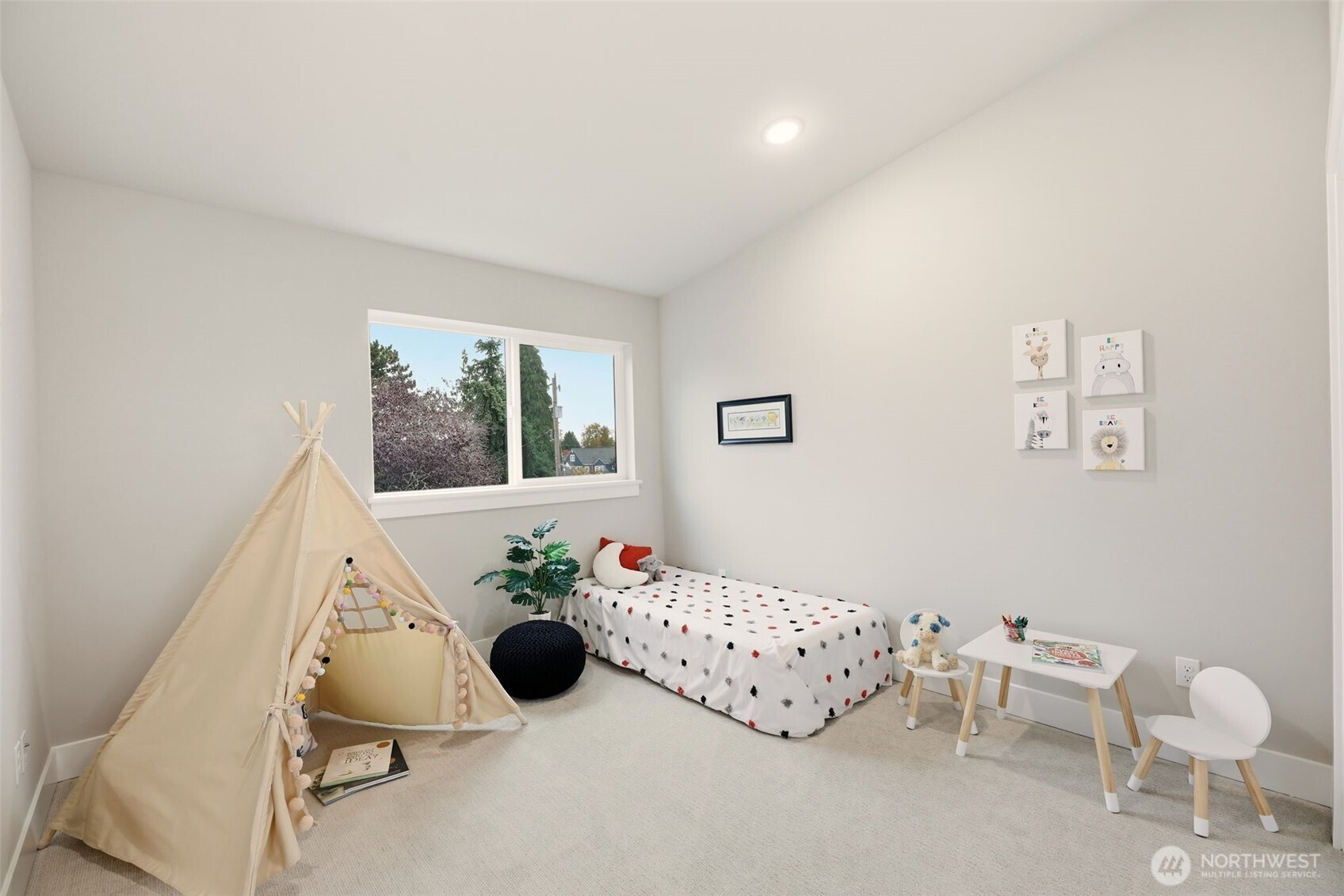 329 N 103rd Street, Seattle, WA 98133