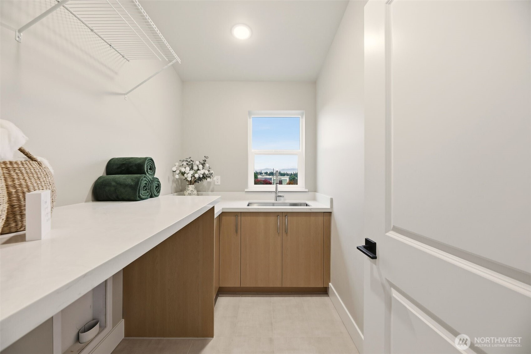 329 N 103rd Street, Seattle, WA 98133