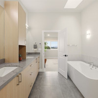 329 N 103rd Street, Seattle, WA 98133