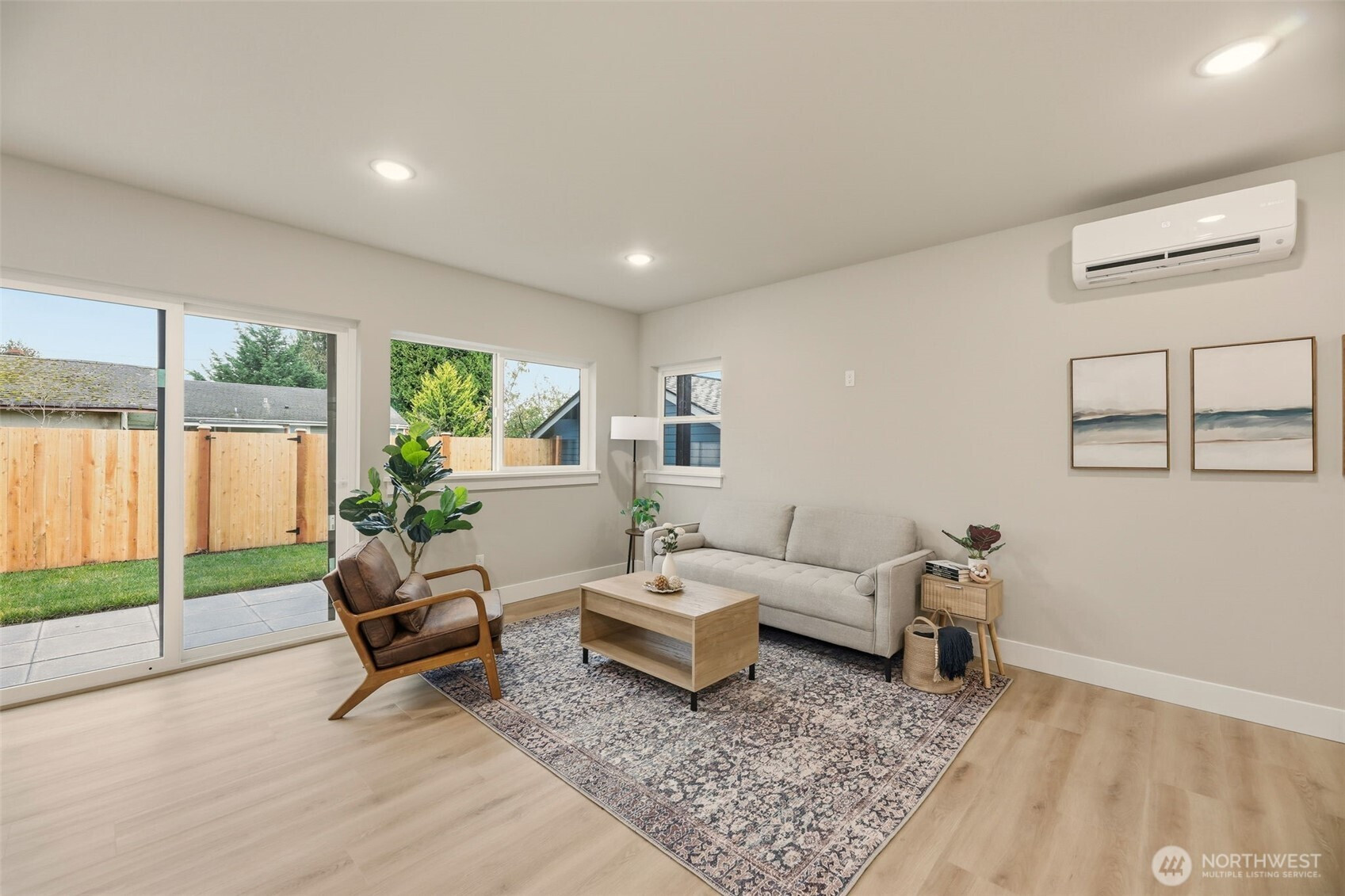 329 N 103rd Street, Seattle, WA 98133