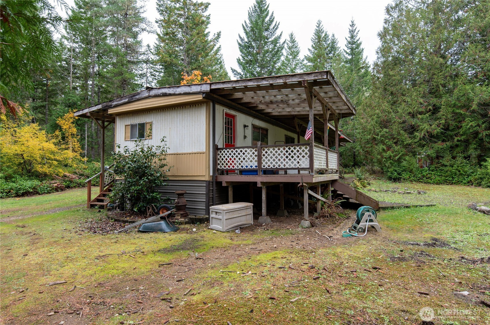 292 NE Kissin Tree Lane, Tahuya, WA 98588