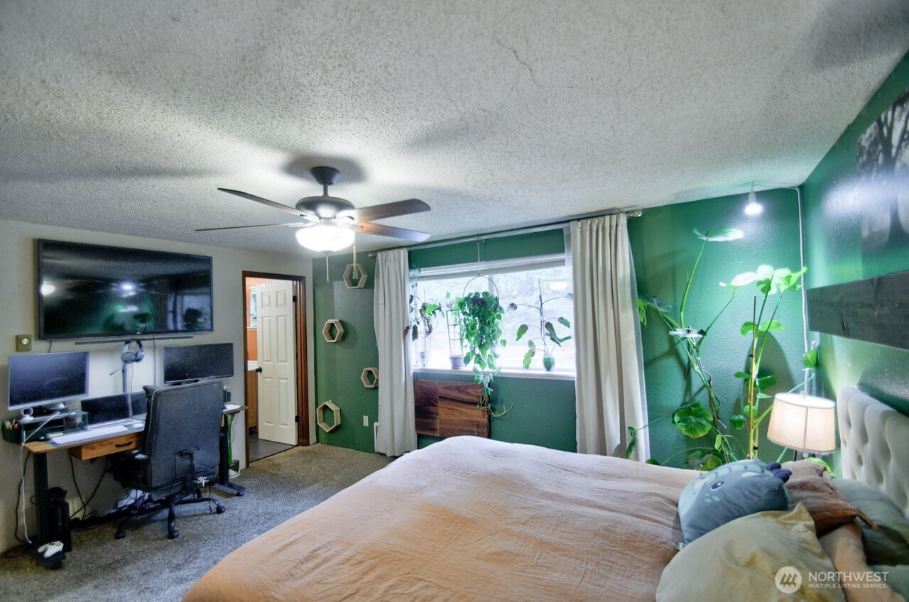 8548 178th Avenue SW, Rochester, WA 98579