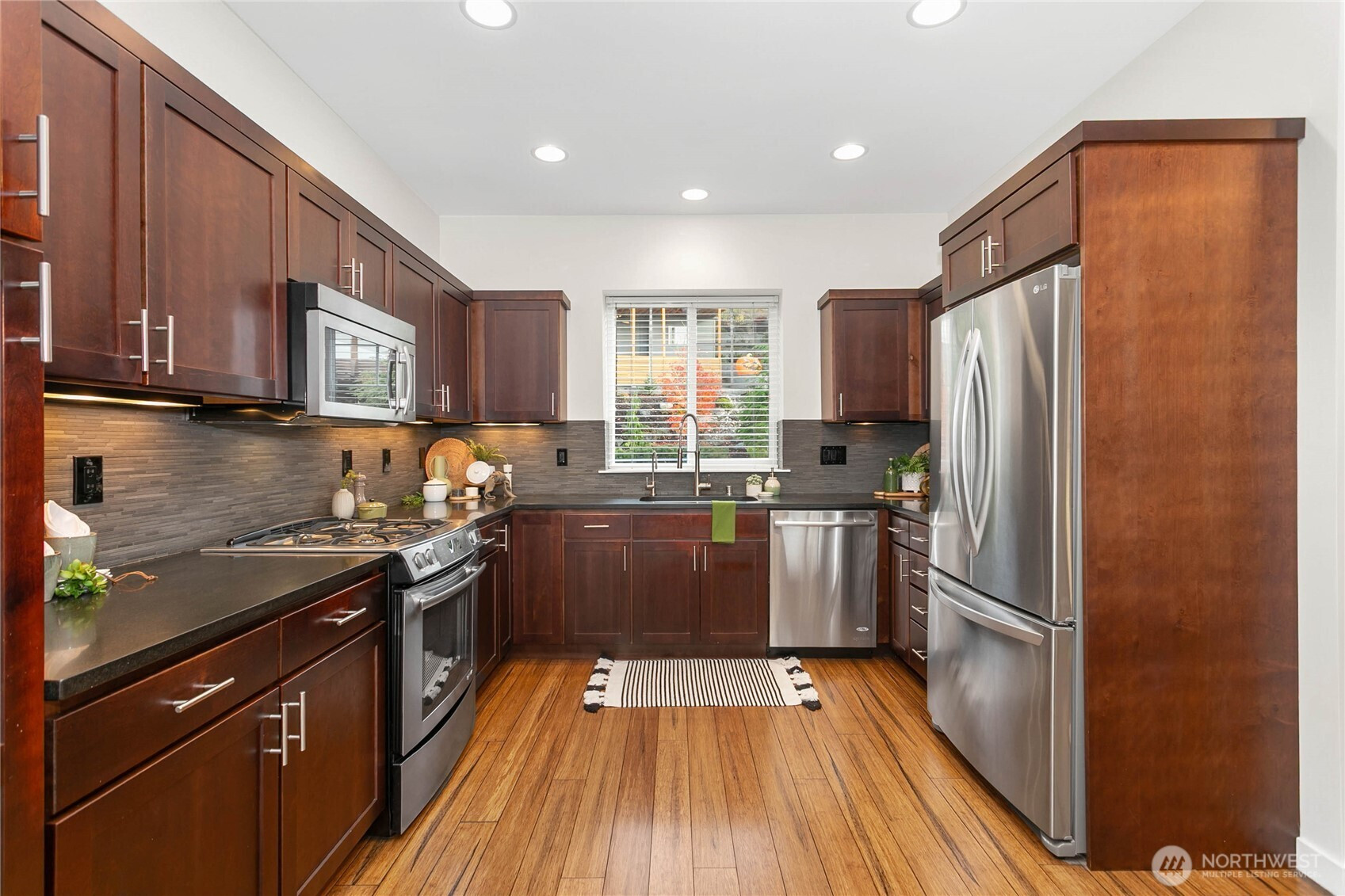 3403 Sussex Drive, Bellingham, WA 98226