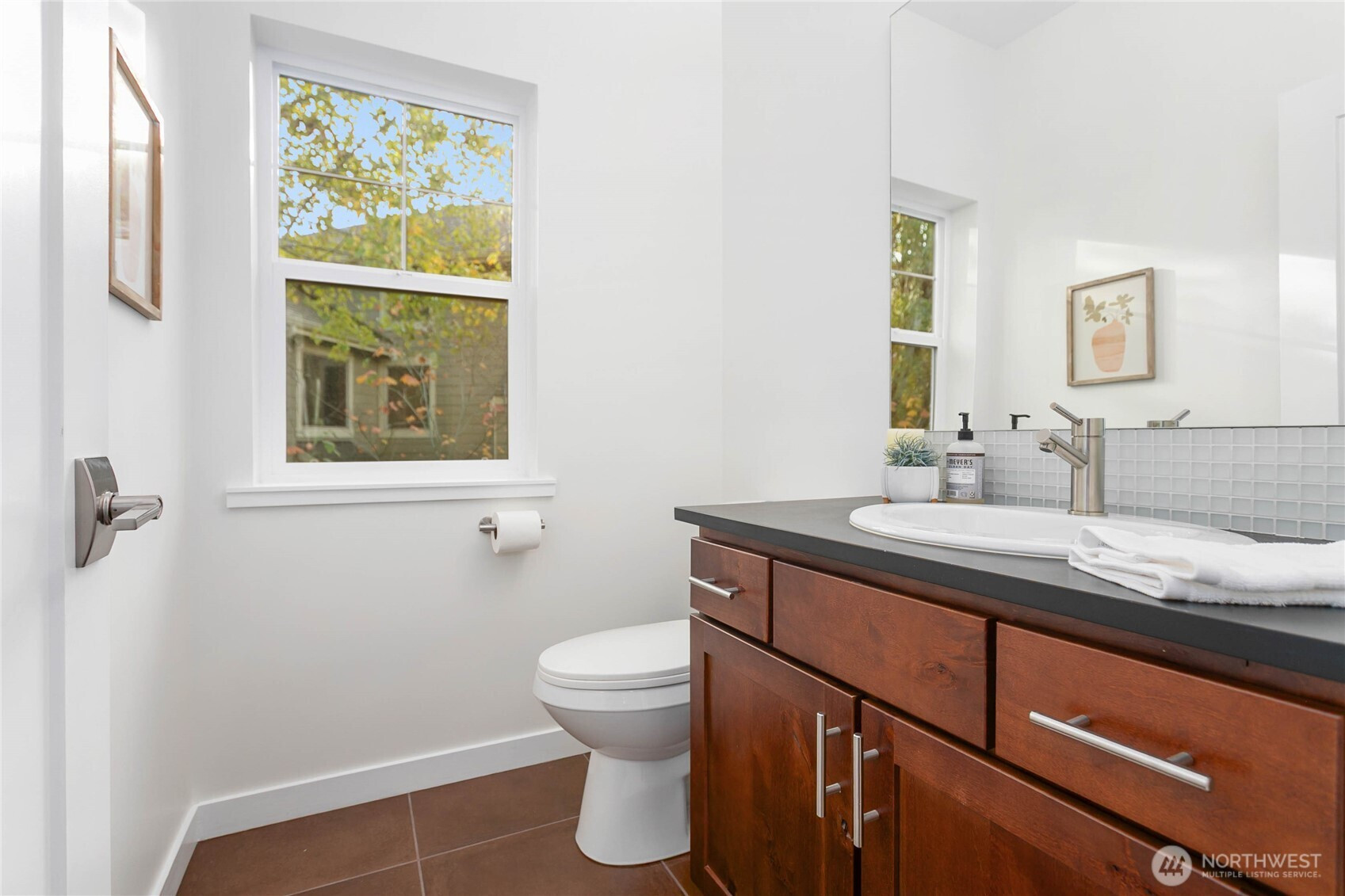 3403 Sussex Drive, Bellingham, WA 98226