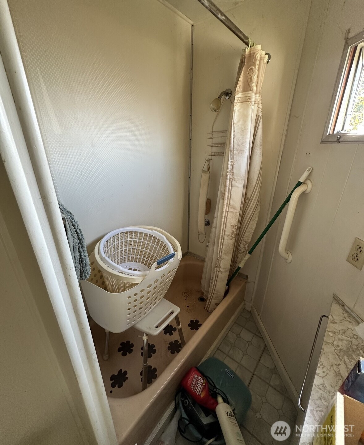 3250 S 77th Street, Tacoma, WA 98409