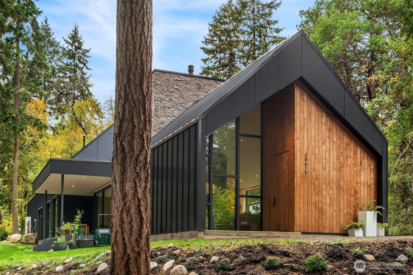 20615 87th Avenue SW, Vashon, WA 98070