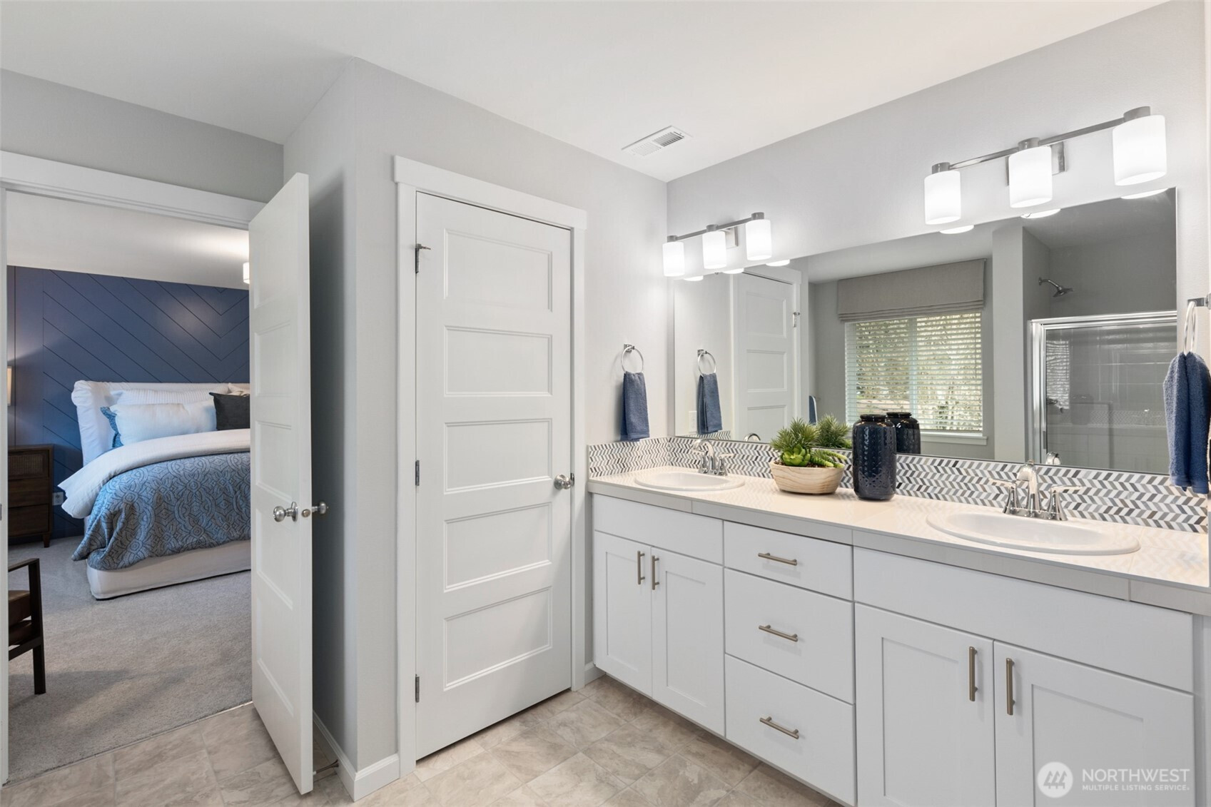 9975 Merrick Drive SE, Yelm, WA 98597