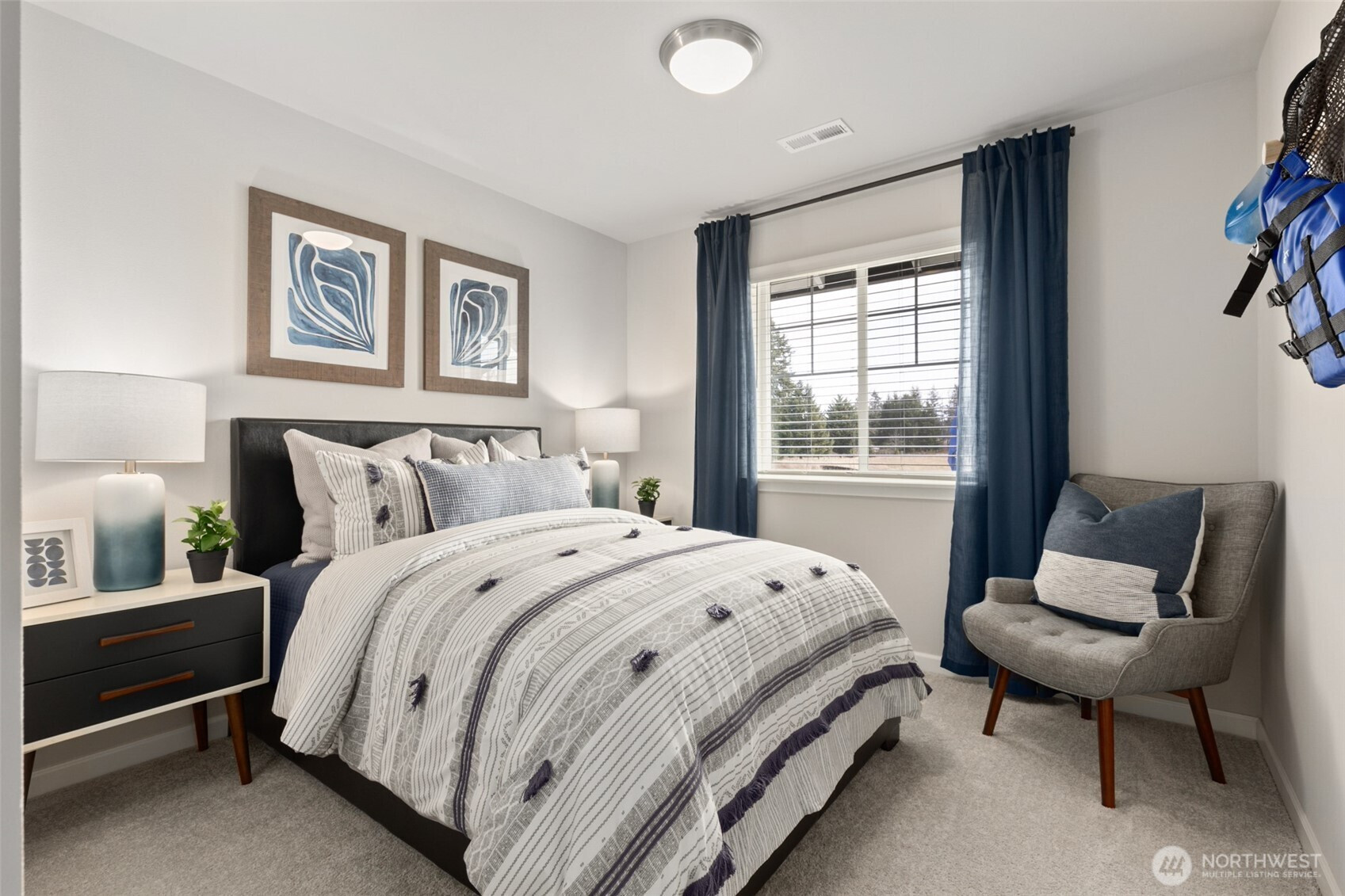 9975 Merrick Drive SE, Yelm, WA 98597