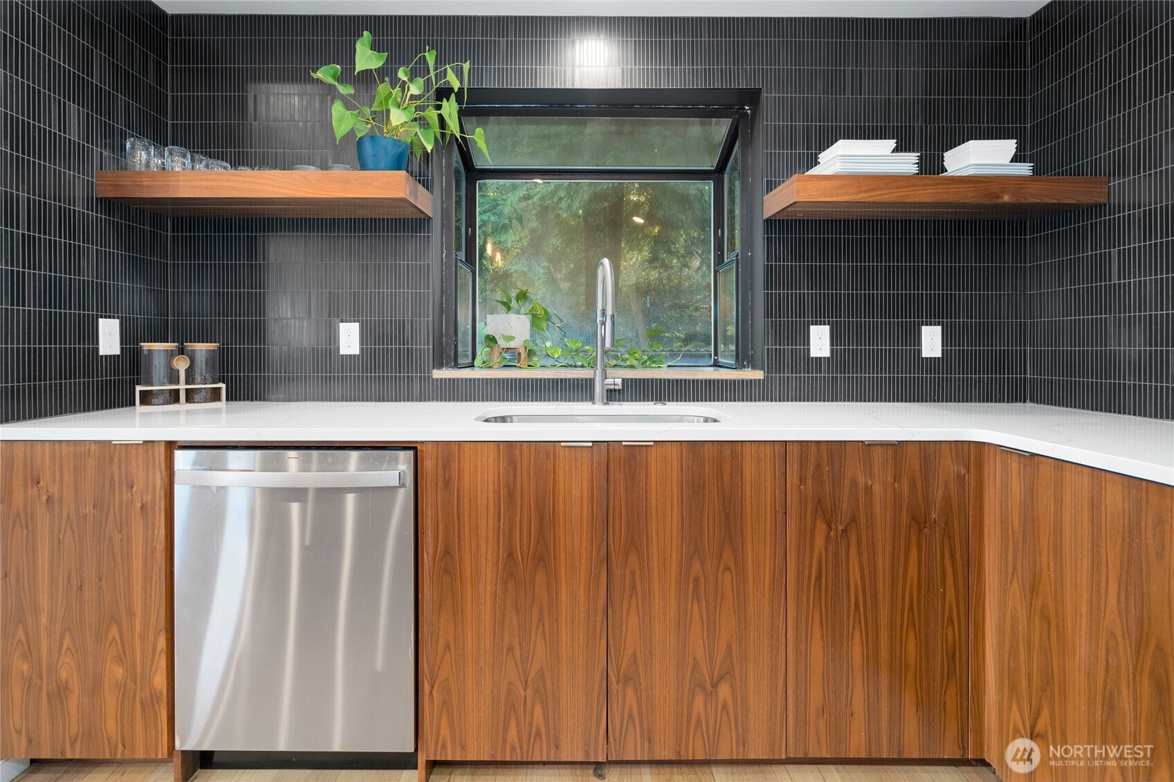 17628 252nd Avenue SE, Maple Valley, WA 98038