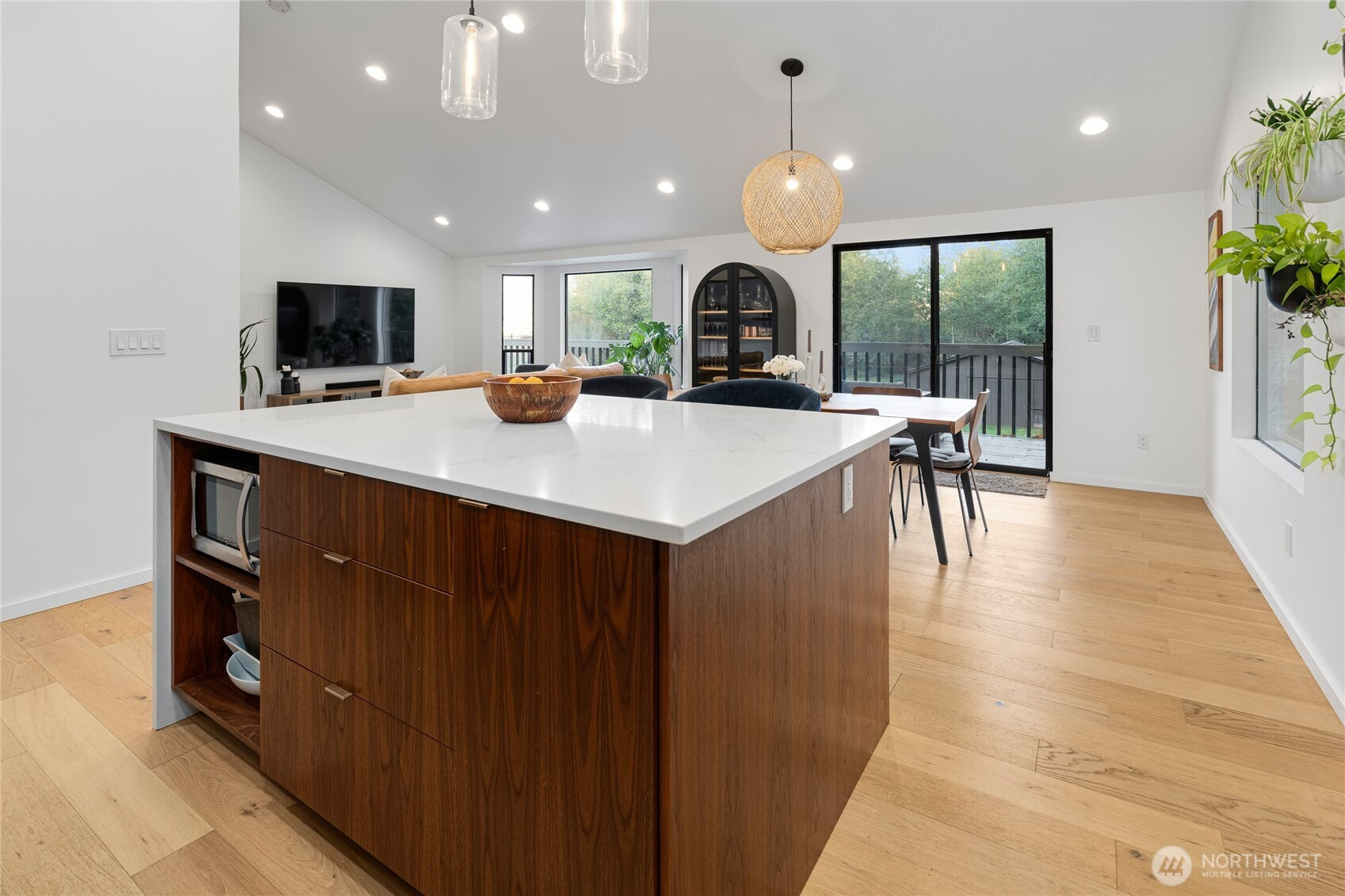 17628 252nd Avenue SE, Maple Valley, WA 98038