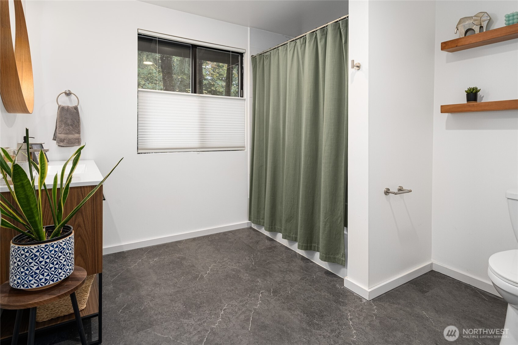 17628 252nd Avenue SE, Maple Valley, WA 98038