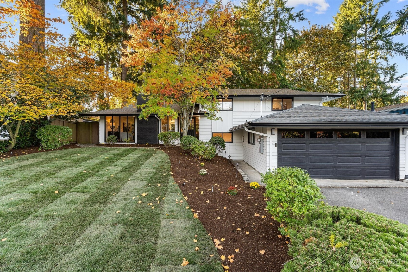 2133 170th Avenue NE, Bellevue, WA 98008