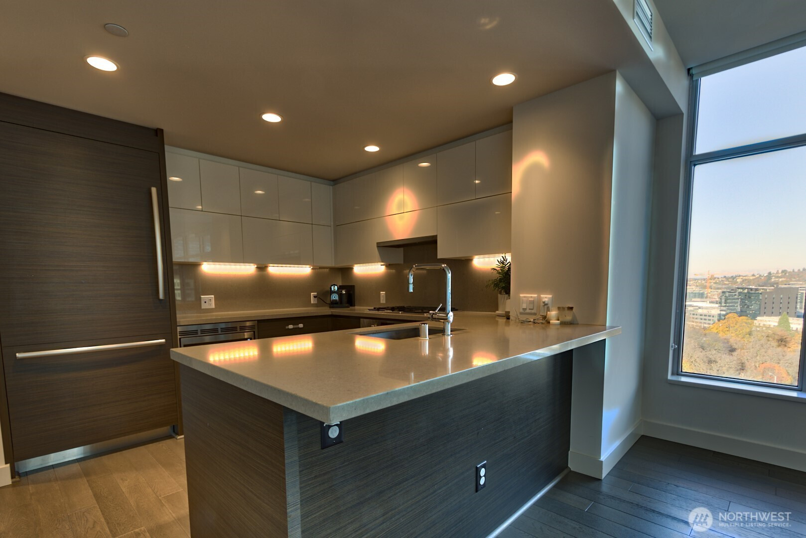 583 Battery Street, Seattle, WA 98121