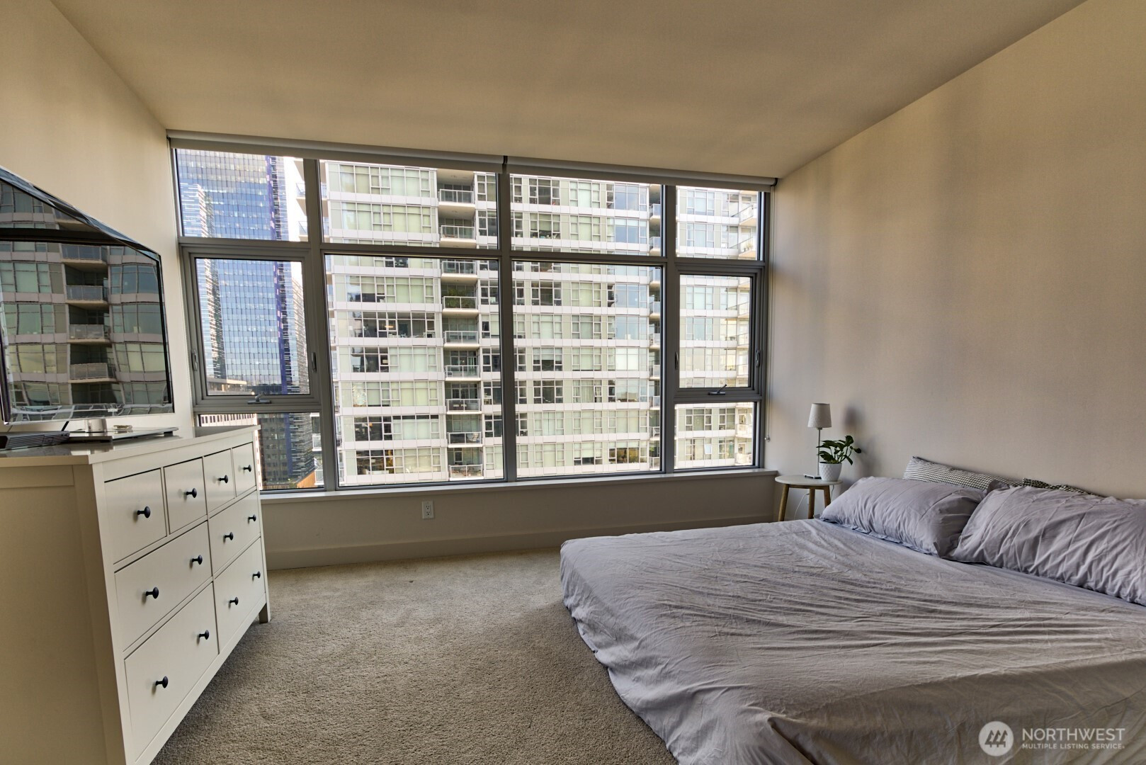 583 Battery Street, Seattle, WA 98121