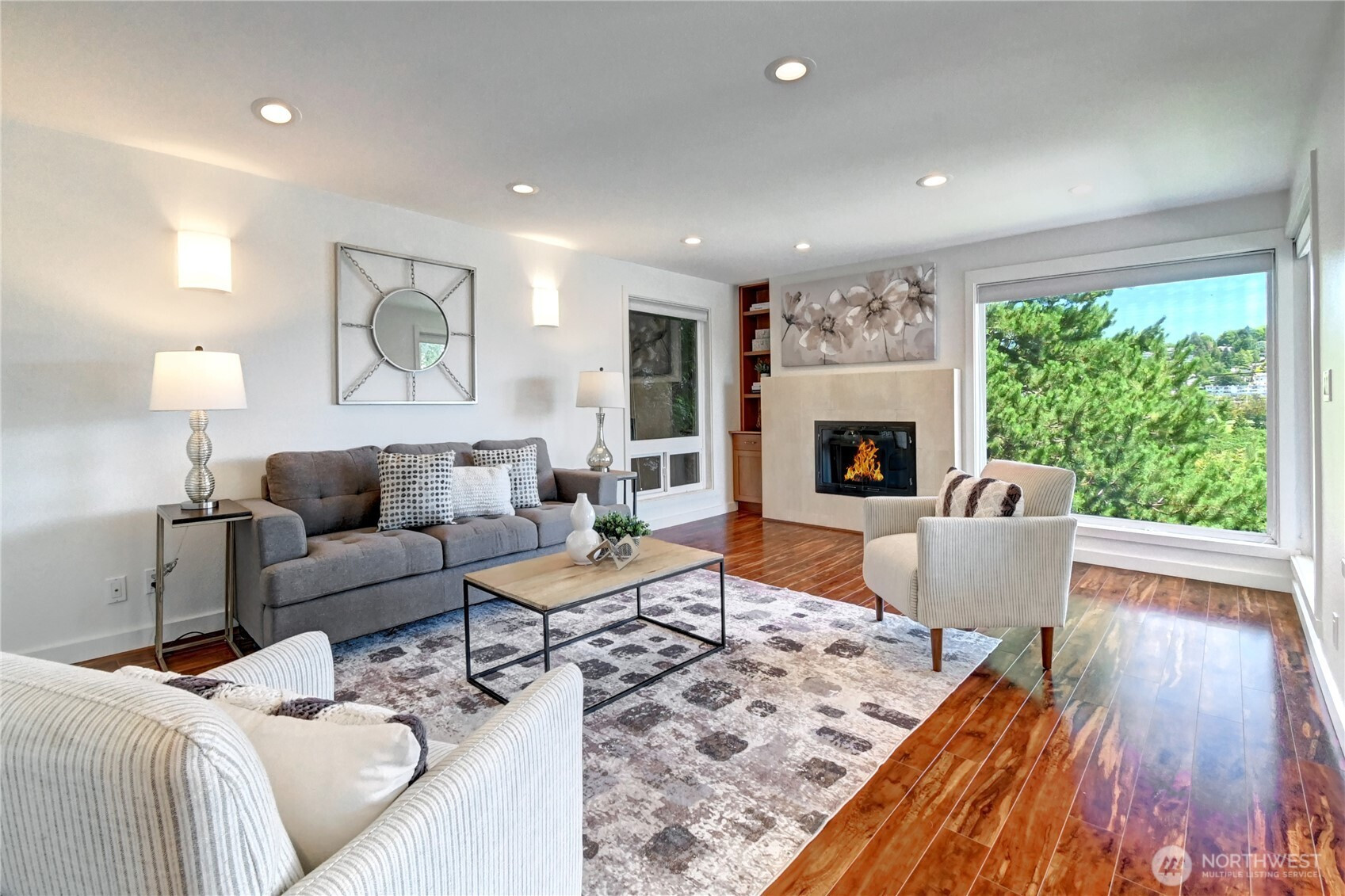 2636 22nd Avenue W, Seattle, WA 98199