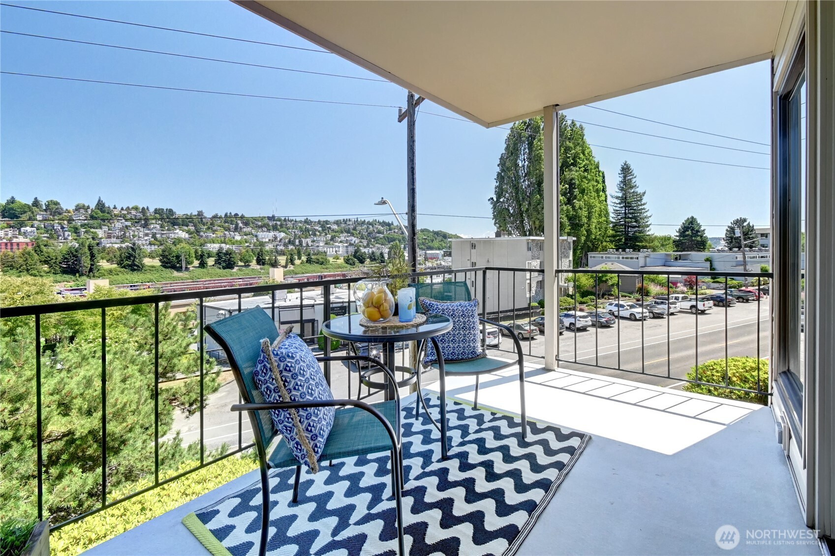 2636 22nd Avenue W, Seattle, WA 98199