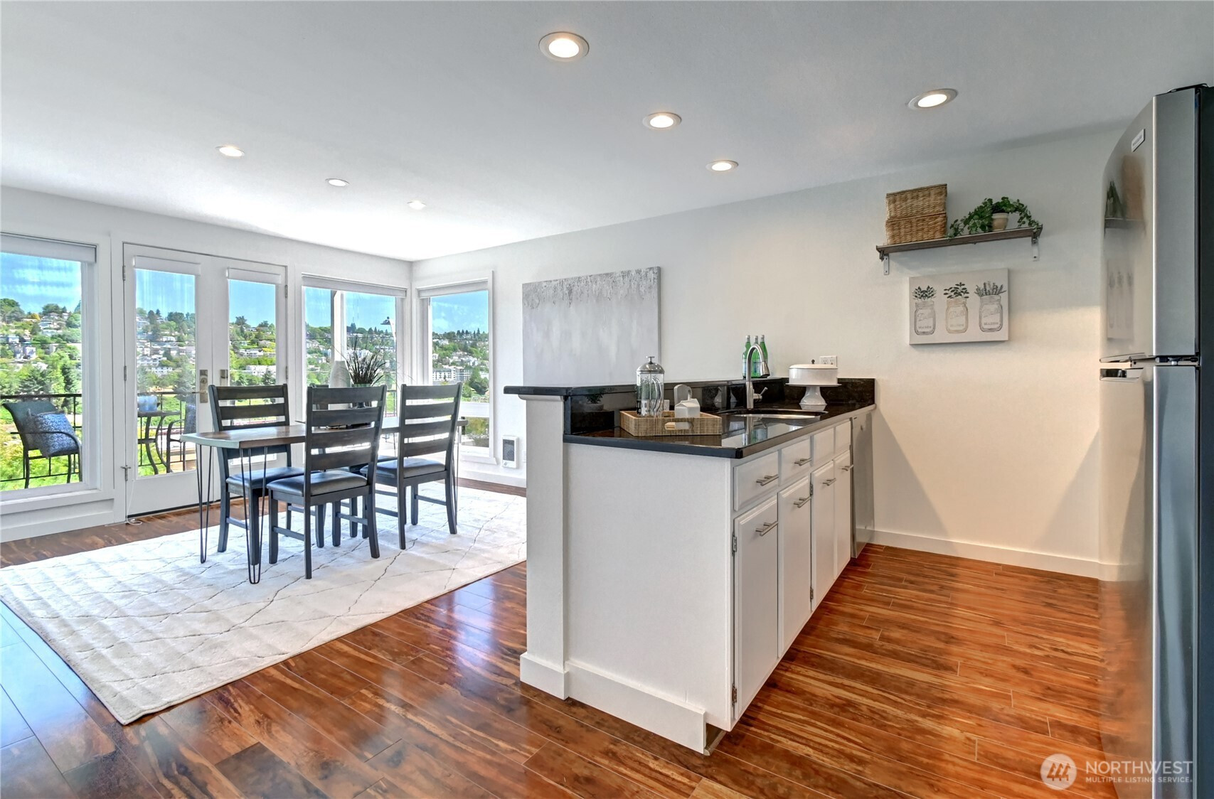 2636 22nd Avenue W, Seattle, WA 98199