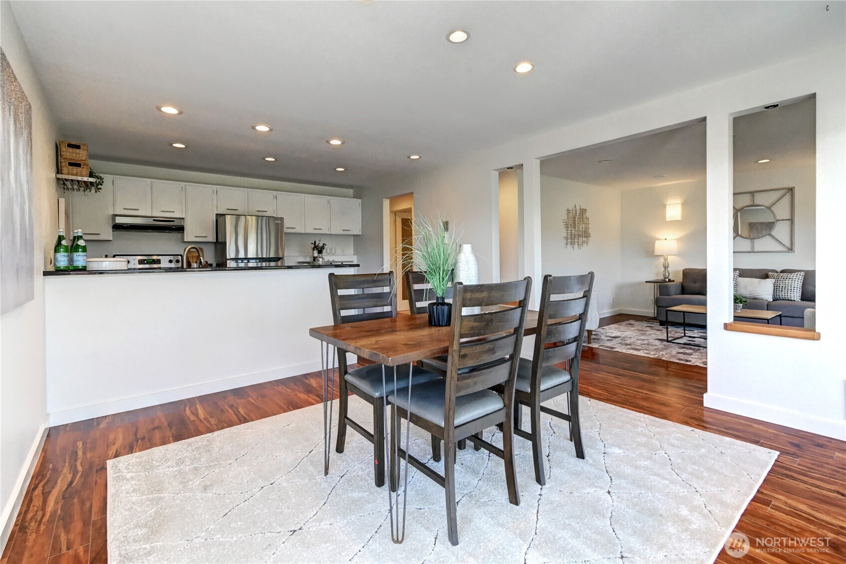 2636 22nd Avenue W, Seattle, WA 98199