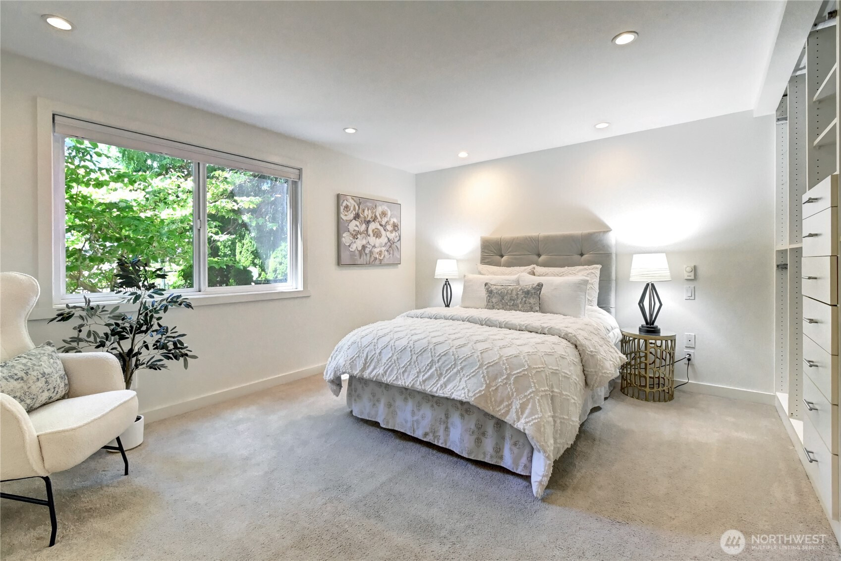 2636 22nd Avenue W, Seattle, WA 98199