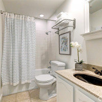 2636 22nd Avenue W, Seattle, WA 98199