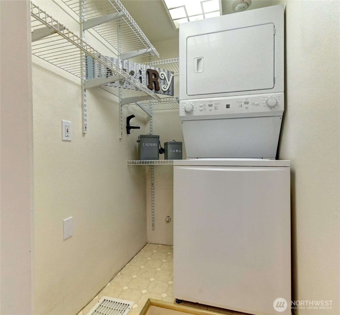 2636 22nd Avenue W, Seattle, WA 98199