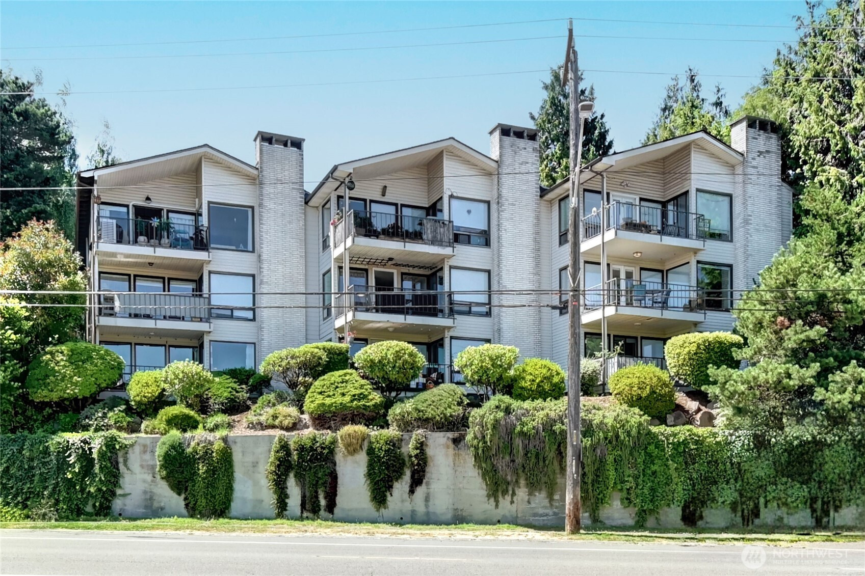 2636 22nd Avenue W, Seattle, WA 98199