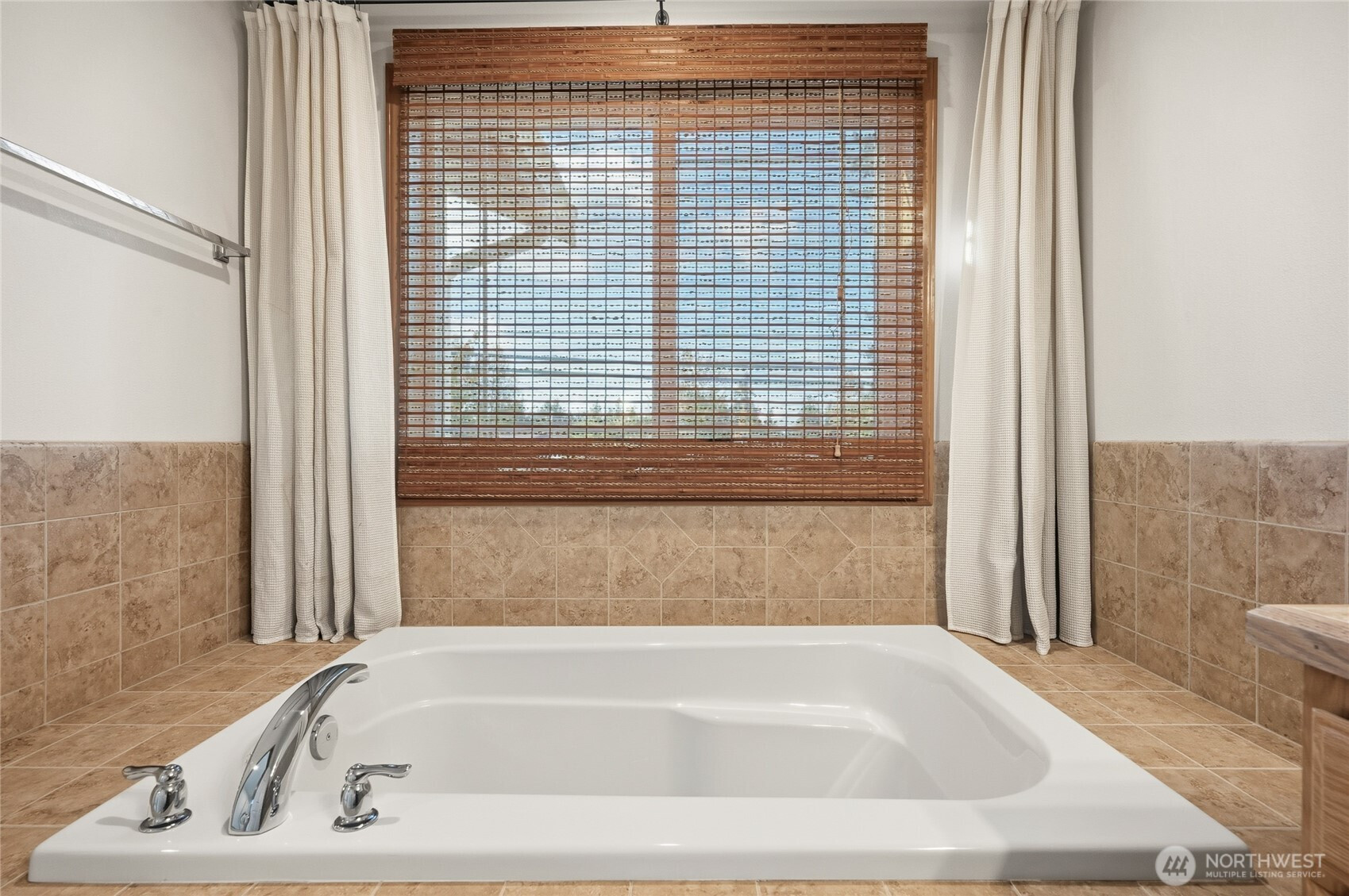 14019 52nd Avenue W, Edmonds, WA 98026