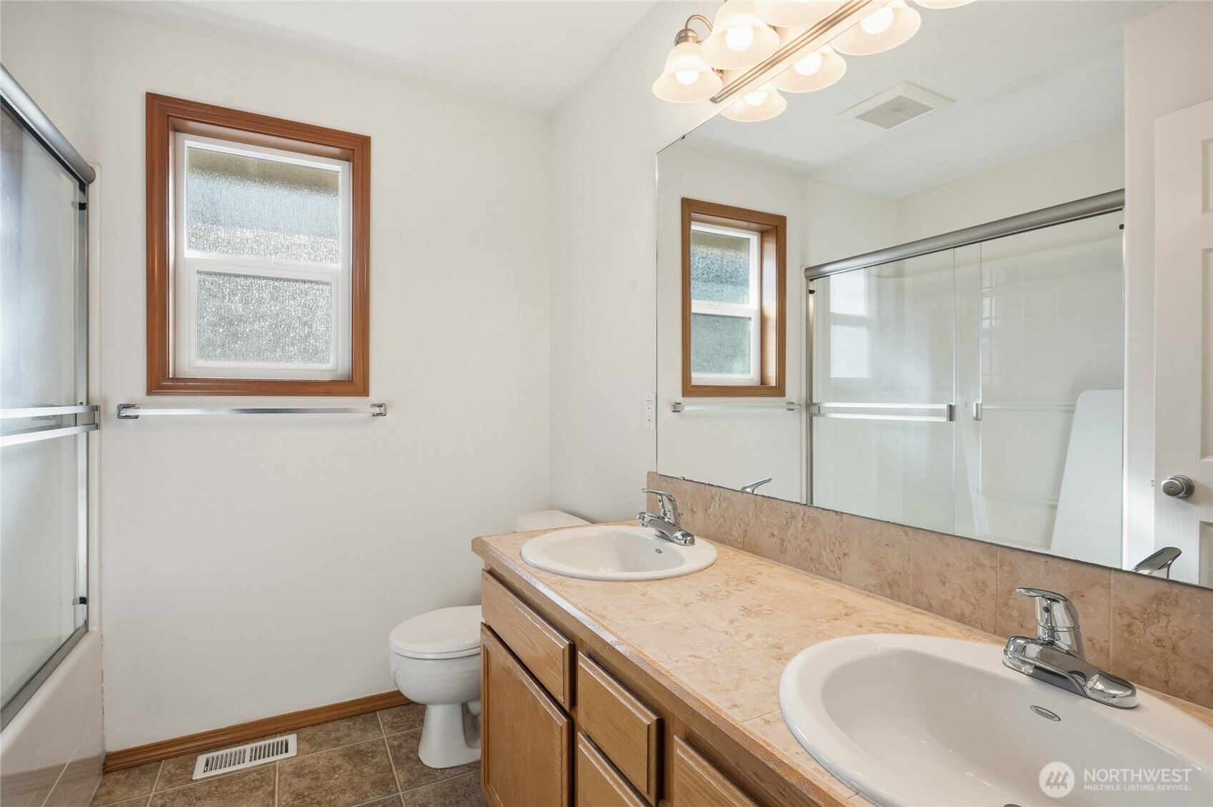 14019 52nd Avenue W, Edmonds, WA 98026