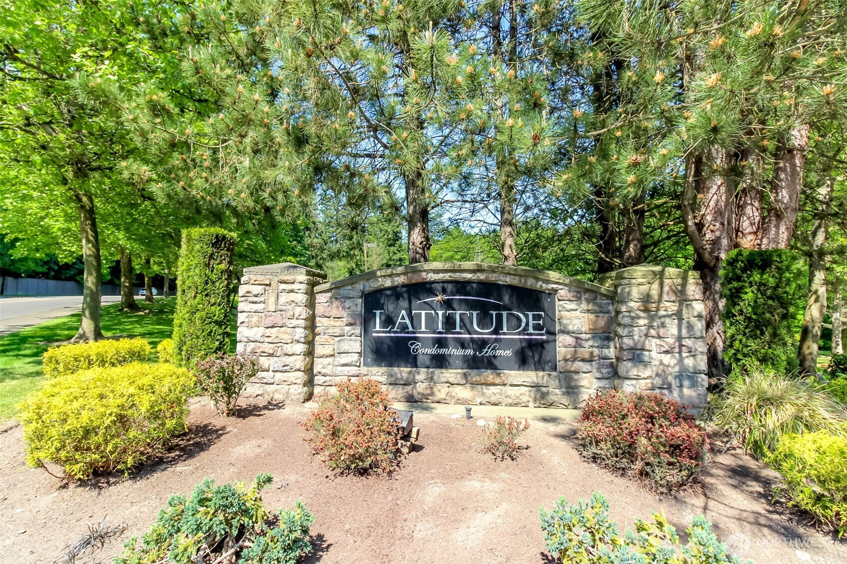 33020 10th Avenue SW, Federal Way, WA 98023