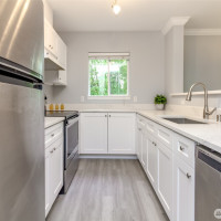 33020 10th Avenue SW, Federal Way, WA 98023