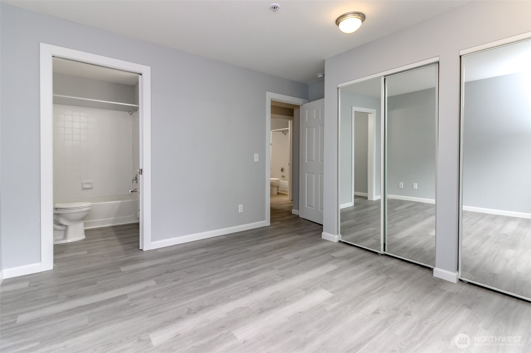 33020 10th Avenue SW, Federal Way, WA 98023