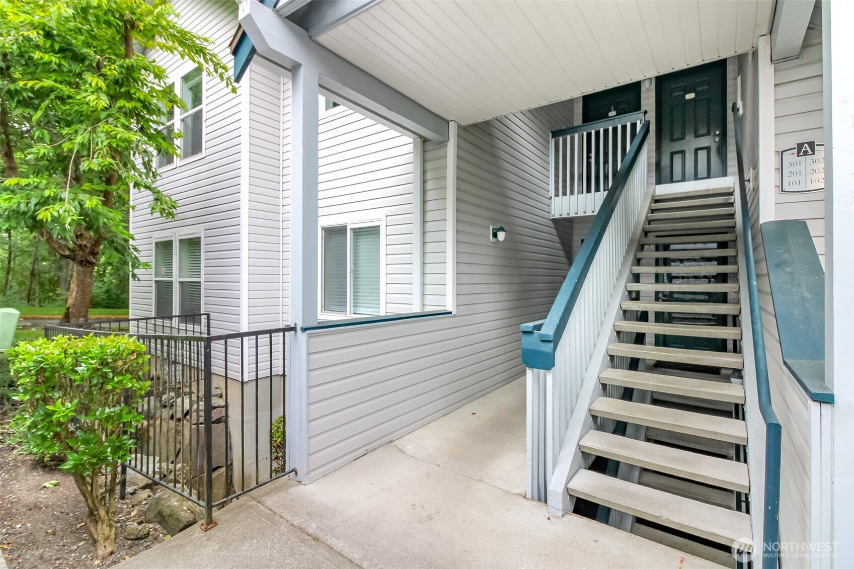 33020 10th Avenue SW, Federal Way, WA 98023