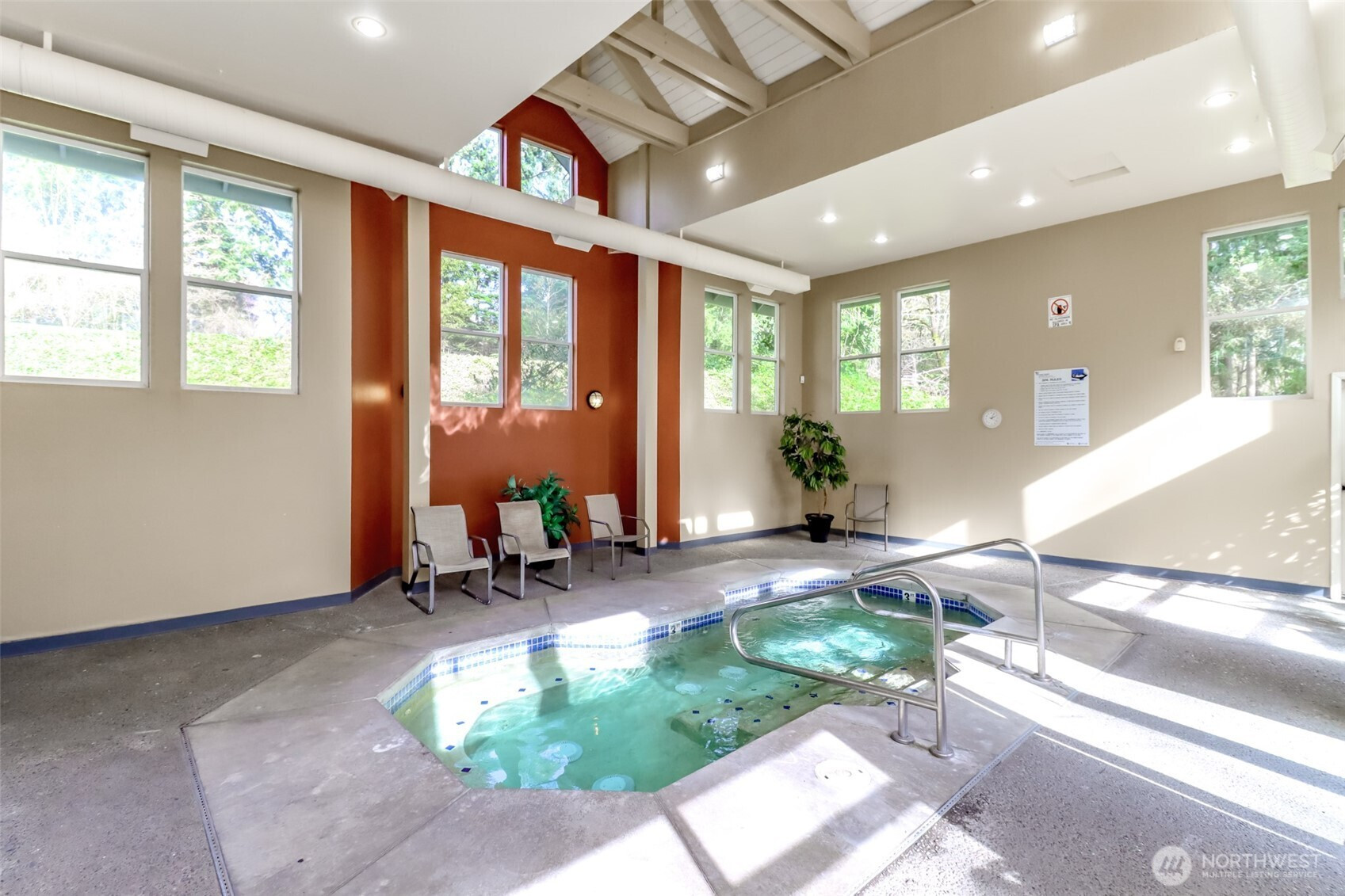 33020 10th Avenue SW, Federal Way, WA 98023