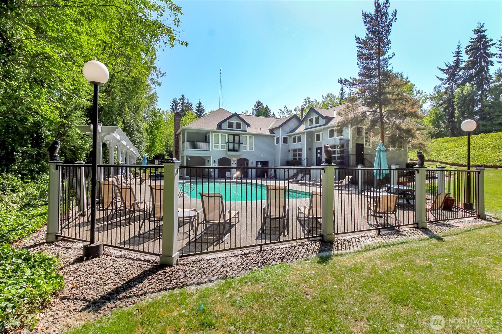 33020 10th Avenue SW, Federal Way, WA 98023