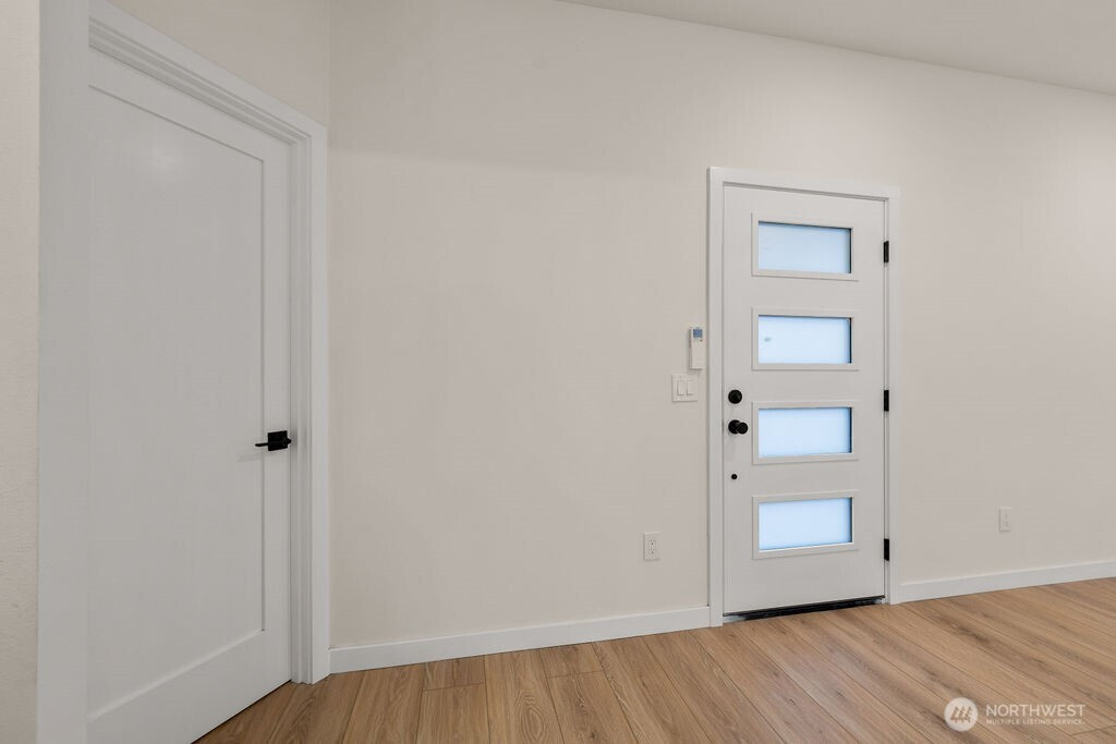 161 18th Avenue, Seattle, WA 98122