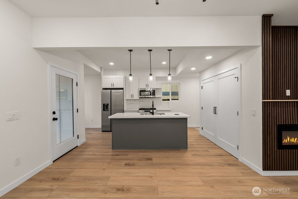 161 18th Avenue, Seattle, WA 98122