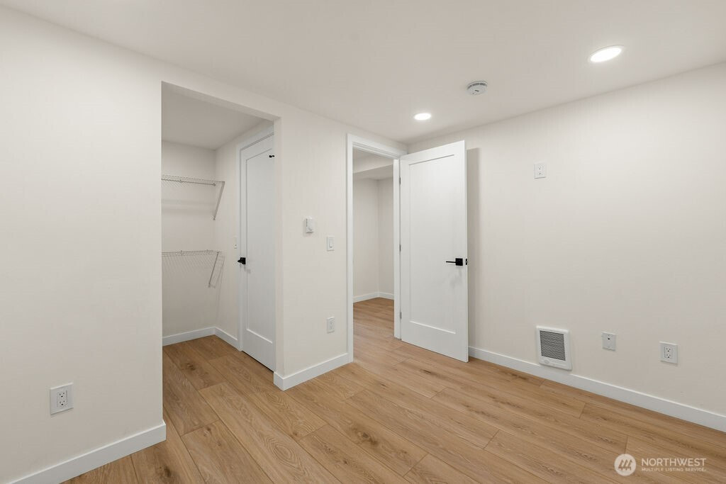 161 18th Avenue, Seattle, WA 98122