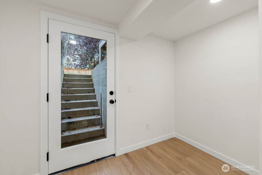 161 18th Avenue, Seattle, WA 98122