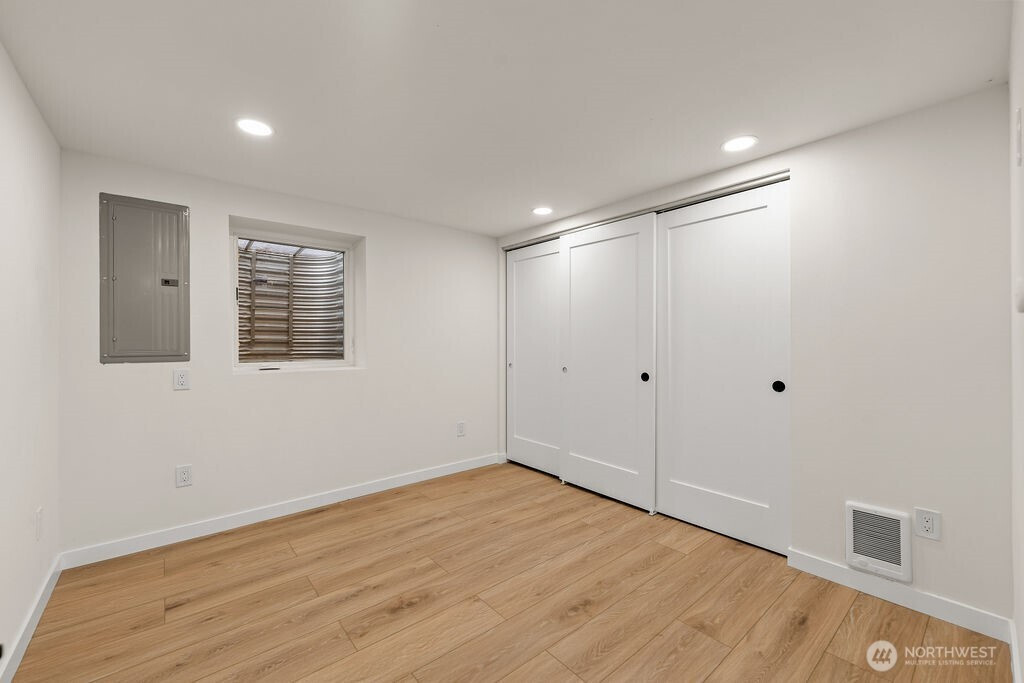 161 18th Avenue, Seattle, WA 98122