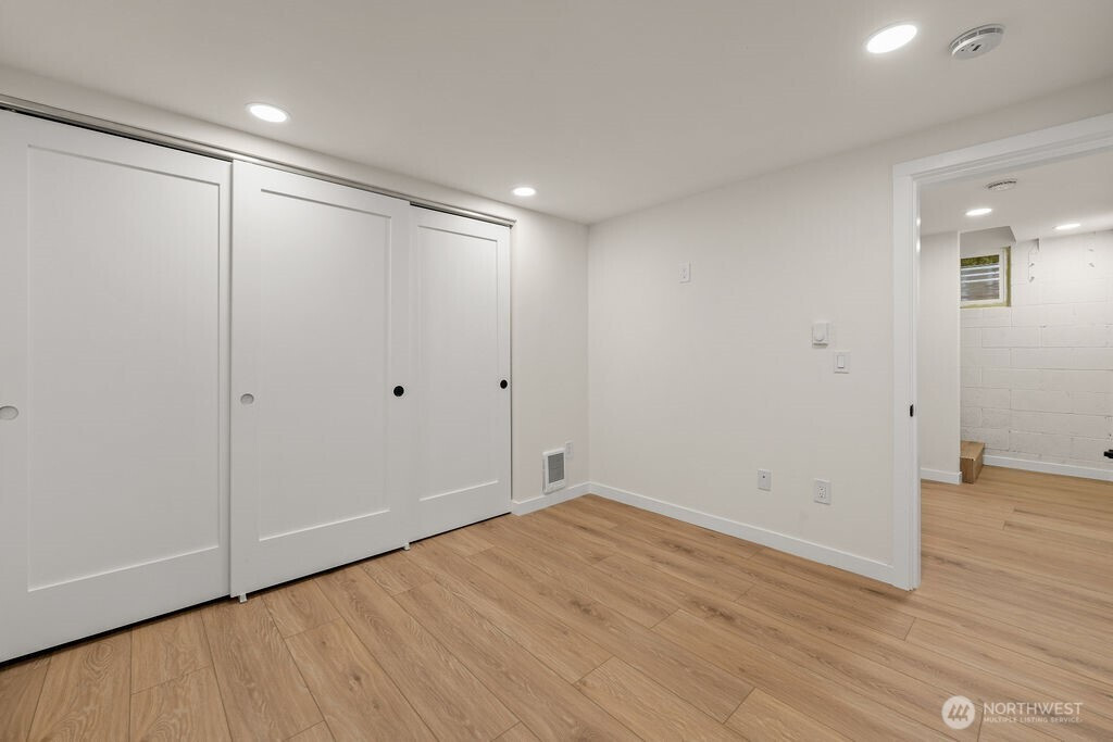 161 18th Avenue, Seattle, WA 98122