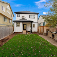 161 18th Avenue, Seattle, WA 98122