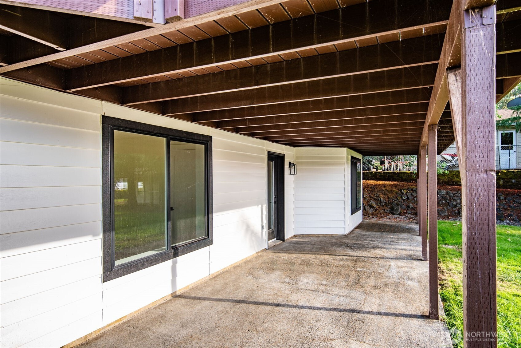 5609 Henslin Drive SE, Olympia, WA 98513