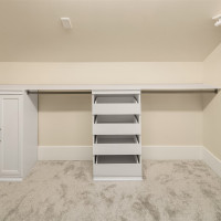 10425 Des Moines Memorial Drive S, Seattle, WA 98168