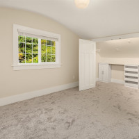 10425 Des Moines Memorial Drive S, Seattle, WA 98168