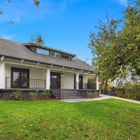 10425 Des Moines Memorial Drive S, Seattle, WA 98168