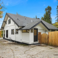 10425 Des Moines Memorial Drive S, Seattle, WA 98168