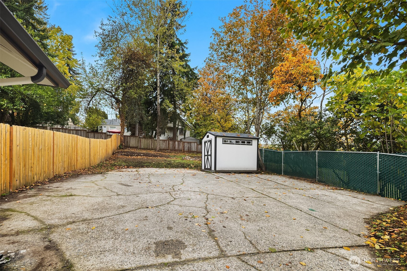 10425 Des Moines Memorial Drive S, Seattle, WA 98168
