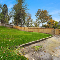 10425 Des Moines Memorial Drive S, Seattle, WA 98168