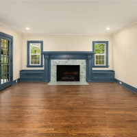 10425 Des Moines Memorial Drive S, Seattle, WA 98168